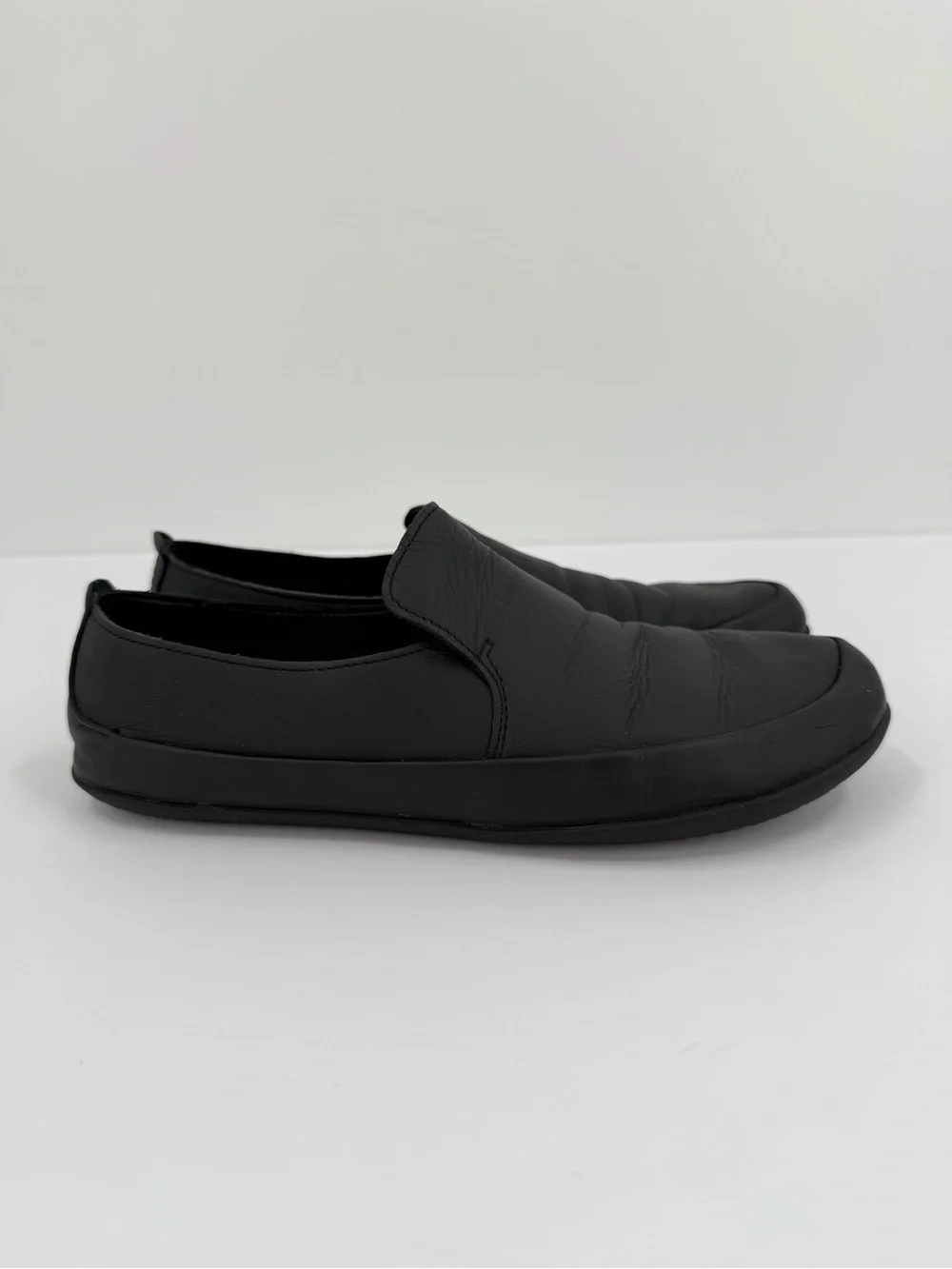Vivobarefoot Opanka I Leather Slip On Shoe in Black Size 37